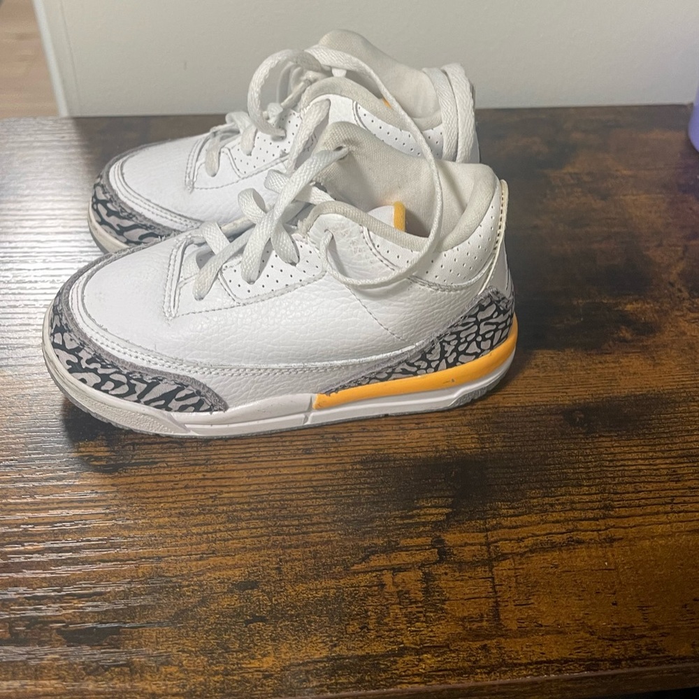 Jordan Retro size 8C .